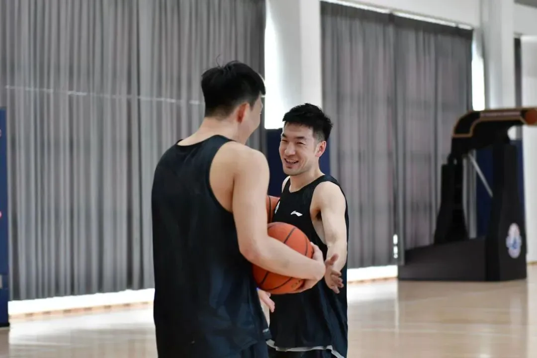 青少年篮球爱好者综合训练方案_2